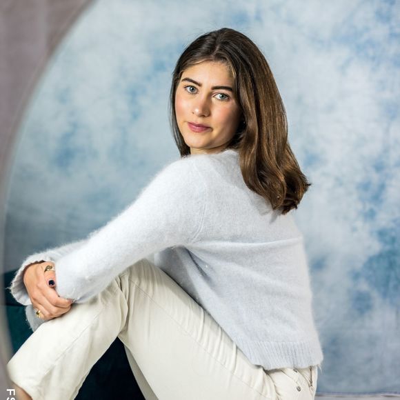 Meet your Posher, Cordelia - Picture 1 of 1